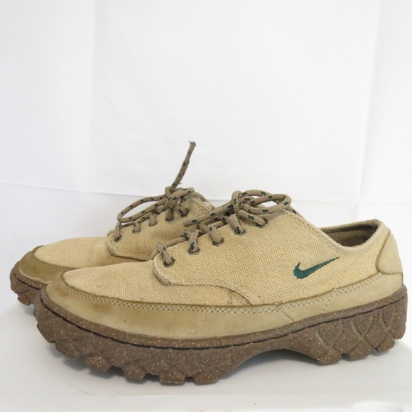 women's acg shoes